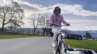 Miss Daisy Diamond On Wheels Bike Vlog