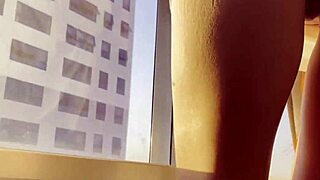 empregada gostosa pede aumento salarial e ganha pau no cu