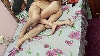 novinha bem nova mesmo e o velho comedor de pepeka