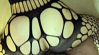 hot girl gives a beautiful blowjob and fucked in dogstyle all sexy ass and pussy in cum julandjon