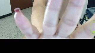 Latina Milf Shows Big Ass