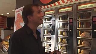 Zu mir oder zu dir beim einkaufen gefickt