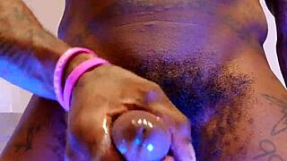 Hallelujah Johnson worships BBC in endless free porn sessions