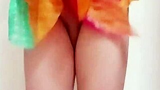 Hot Indian shemale dances naked in desi porno