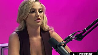 Blake Blossom's intense solo orgasm close-up