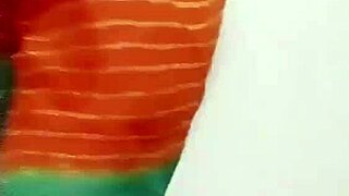 Hot Indian shemale dances naked in desi porno