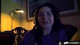 Sexy babe siouxsie q gets pussy fucked by stepdad while watching movie