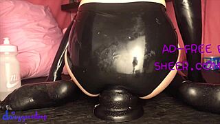 Blonde Solo Fisting Huge Butt Buster