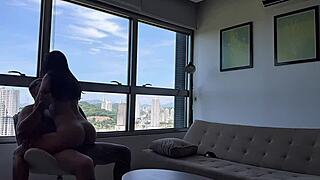 Sonhei Que Estava Gozando E Acordei Fudendo Gotinhos De Frente Ao Mar