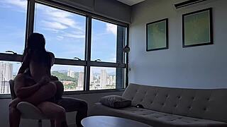 Sonhei Que Estava Gozando E Acordei Fudendo Gotinhos De Frente Ao Mar