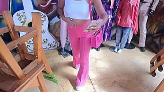 invited tinder girl to eat, charged the meal with her pussy