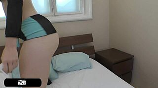 Ellie Shoules Cheerleader Cunt Creamed by Horny Stepfather in Homemade Scene