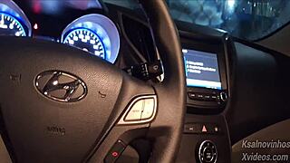 Risky Handjob for Hot Teen on Public Street