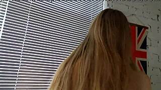 Lesbians Kissing In Jeans At 60fps