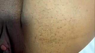 Que delicia como mi padrastro me llena el co�o de leche