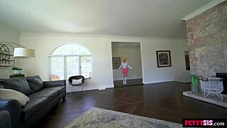 kenzie reeves as scheming stepsis