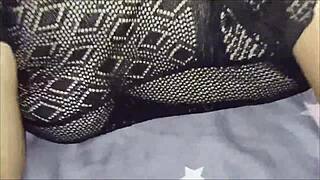 espiando a mi madrastra culona verme