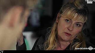 What's in Edwige Baily Treve S01E02?