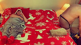 Granny carmen claus the classic cocksucking christmas concubine?