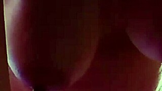 Pregnant woman with open ass flashing