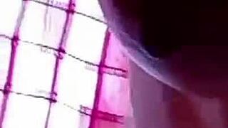 Pregnant woman with open ass flashing