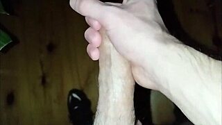 New 18-Year-Old Masturbates to Orgasm