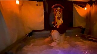 Quick creampie fuck in the hot tub with Santana Red