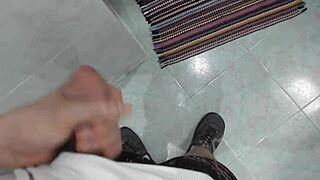 Madrastra Tetona En La Ducha La Observo Y Me Hago Una Paja 😏💦