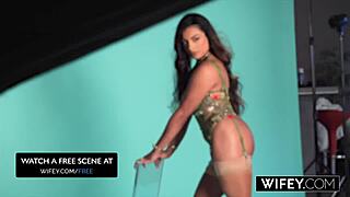 Wifey gorgeous hotwife Karina Valentina gets fucked hard while hubby watches