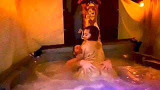 Quick creampie fuck in the hot tub with Santana Red