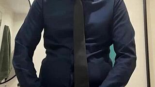 Hung Daddy's Hard Jerking Contrasts with Beastly Cum