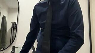 Hung Daddy's Hard Jerking Contrasts with Beastly Cum