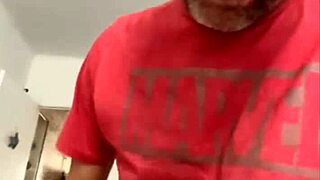 Hire Chubby Gay Husband For Bareback Armpit Fetish!