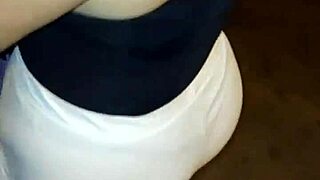 Acosando A Madura Venezolana Culona En Las Calles De Lima Con Hilo Rojo Parte 2