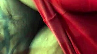 Cherokee shows big booty on treadmill