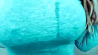 Bimbos have more fun masturbating