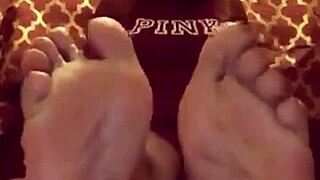 My step sister in law has such nice feets