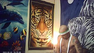 Behind the scenes, first timer bombshell feels the italian machine