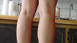 argentina ninfómana meando y enseñando el coño en público 😏