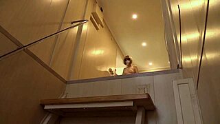 I love pissin when I jerk my pussy, big ass milf fetish