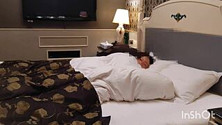 Amateur 50s couple fucks raw