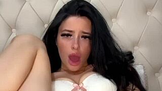 Horny British Slut Solo Masturbation 😈