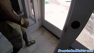 Wow, busty ebony beauty riding and sucking BBC 😍