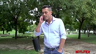 i hang out with chubby milf in park