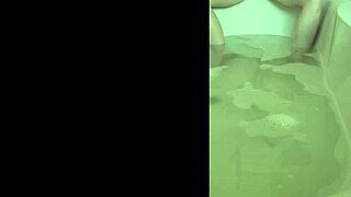 i'm in the bath, feeling so horny, masturbating to orgasm