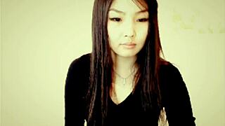 This is my fourth recording of the model posing