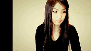 This is my fourth recording of the model posing