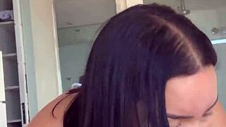 Negao Pirocudo Arrombando Cuzinho Da Novinha Asiática - Lina Nakamura - John Coffee