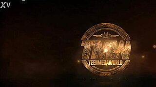 xxx timida hermanastra se queda solita en casa