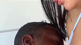 Negao Pirocudo Arrombando Cuzinho Da Novinha Asiática - Lina Nakamura - John Coffee